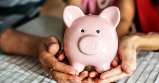 Financial Freedom: 8 Tips to Save and Achieve your Goals